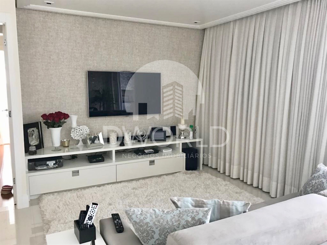 Apartamento à venda com 3 quartos, 147m² - Foto 4