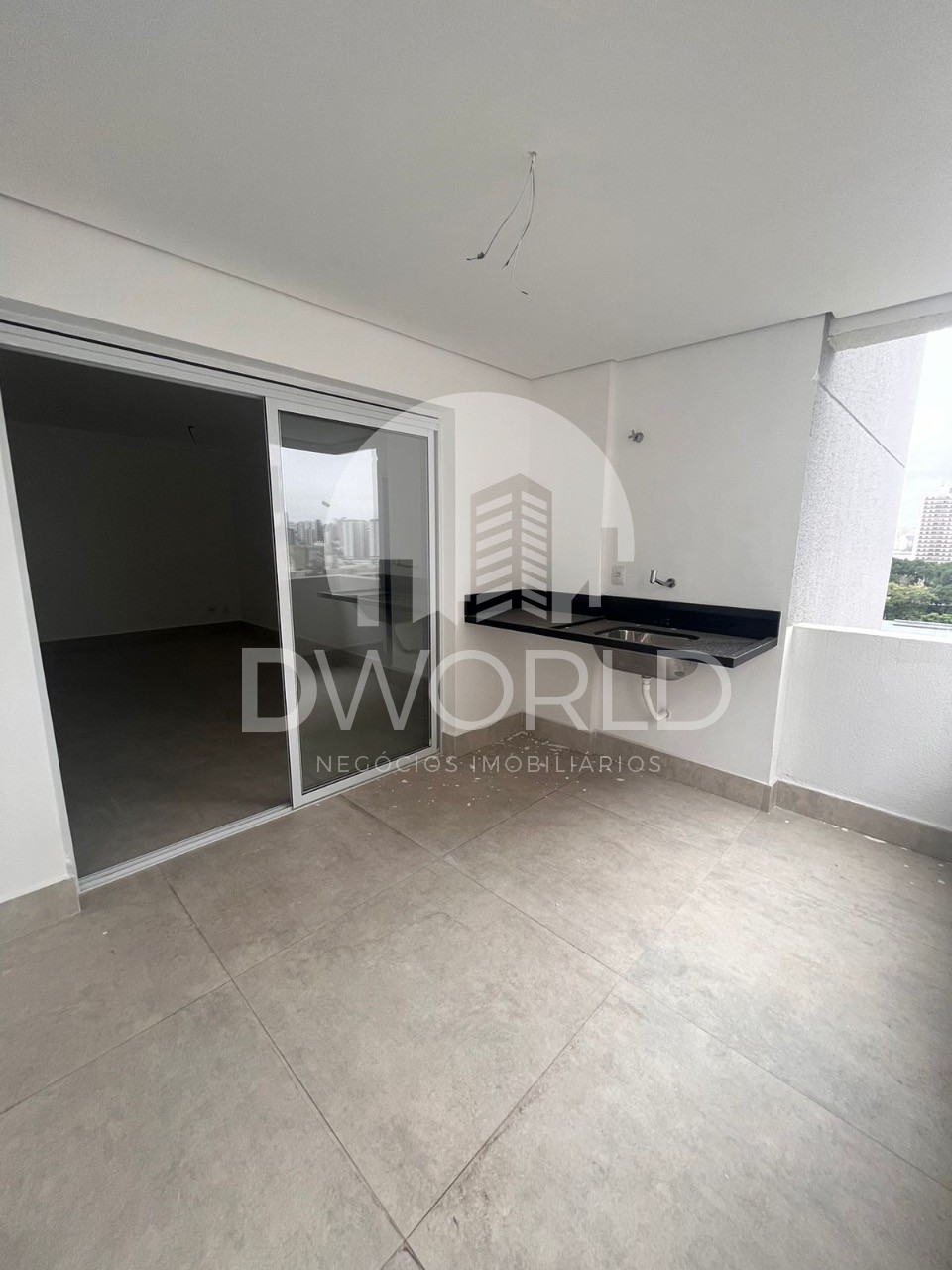 Apartamento à venda com 2 quartos, 67m² - Foto 2