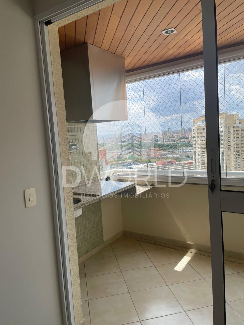 Apartamento à venda com 3 quartos, 111m² - Foto 3