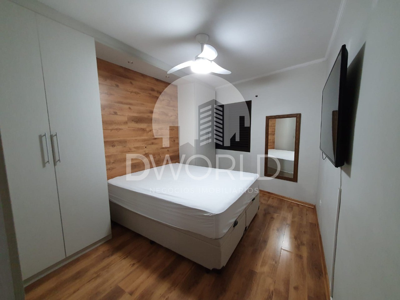 Apartamento à venda com 2 quartos, 79m² - Foto 2