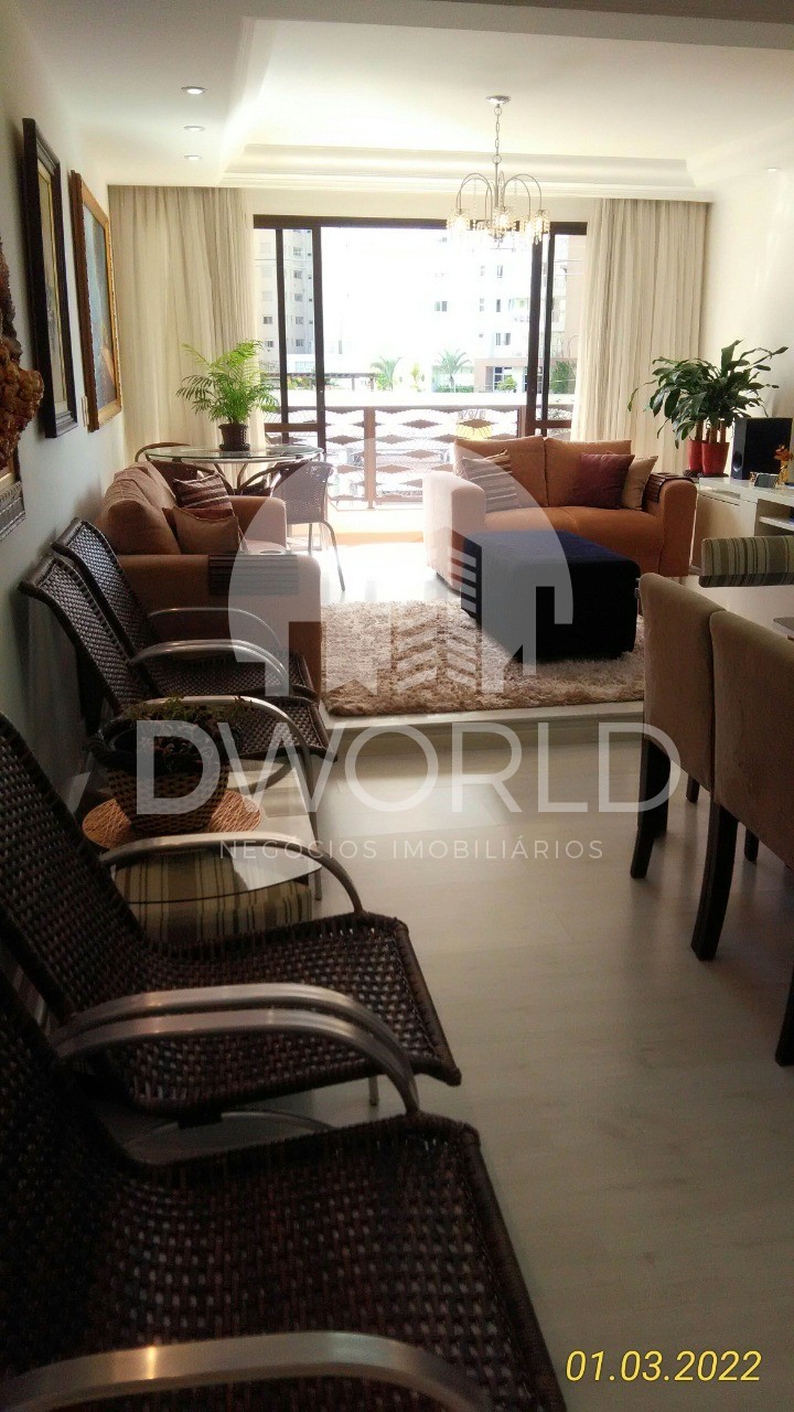 Apartamento à venda com 3 quartos, 145m² - Foto 2