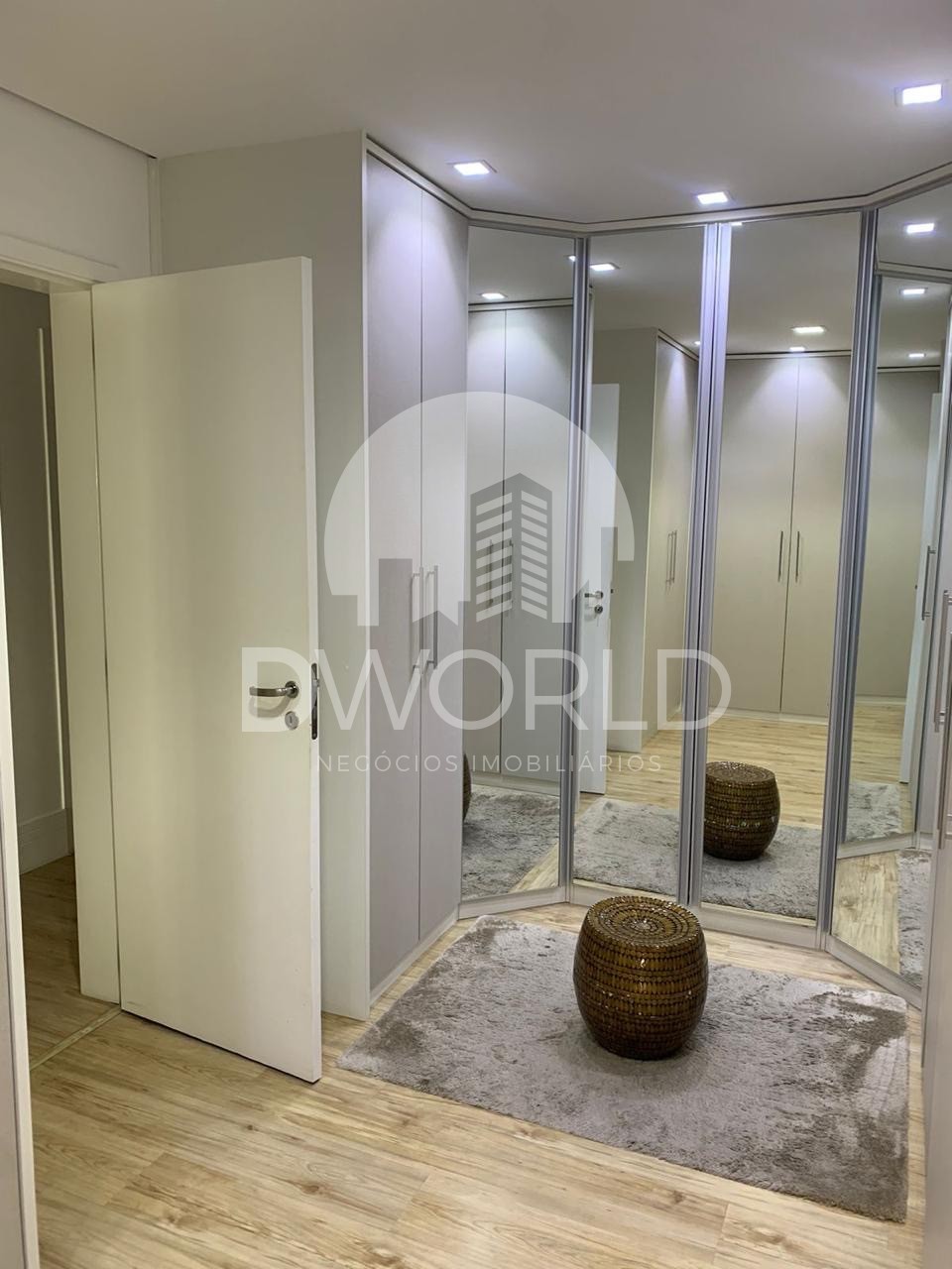 Apartamento à venda com 3 quartos, 246m² - Foto 40