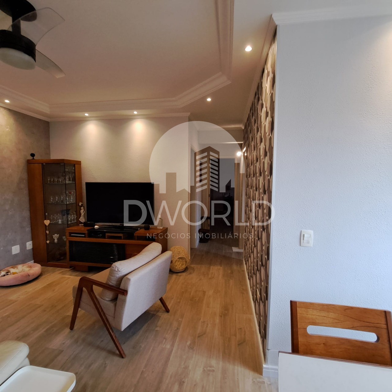 Apartamento à venda com 3 quartos, 84m² - Foto 2