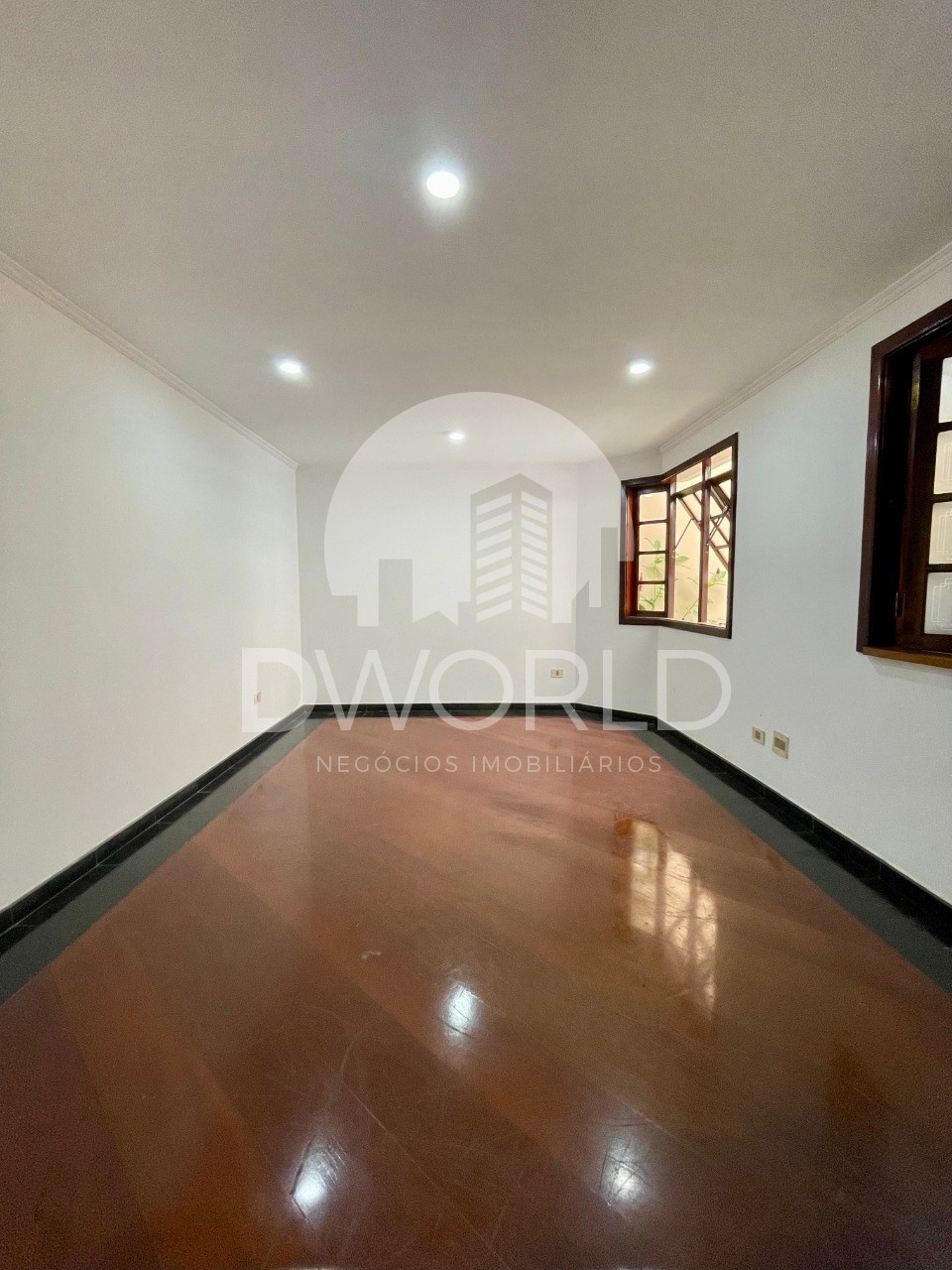 Sobrado à venda com 4 quartos, 300m² - Foto 8