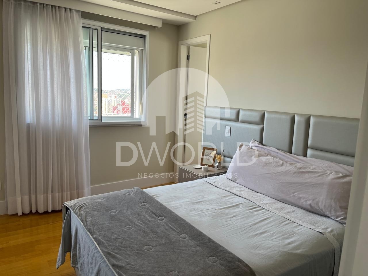 Apartamento à venda com 3 quartos, 237m² - Foto 18