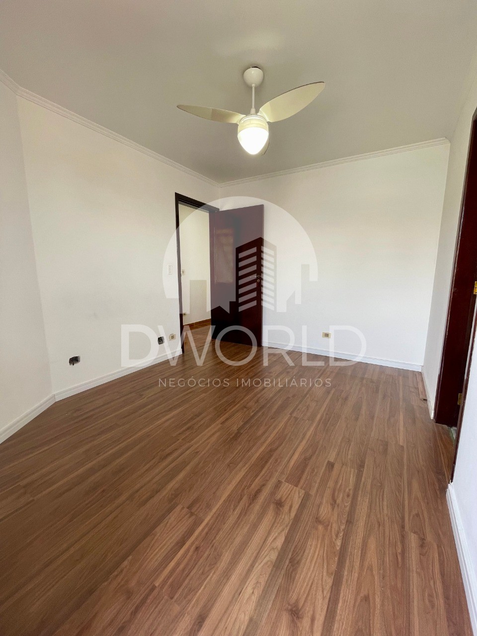 Sobrado à venda com 4 quartos, 300m² - Foto 46