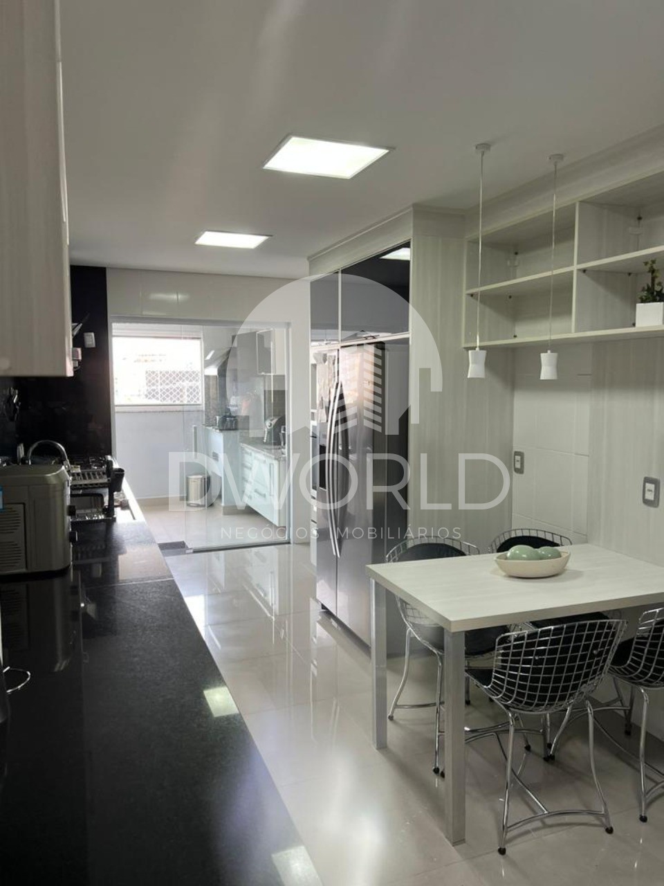 Apartamento à venda com 3 quartos, 158m² - Foto 9