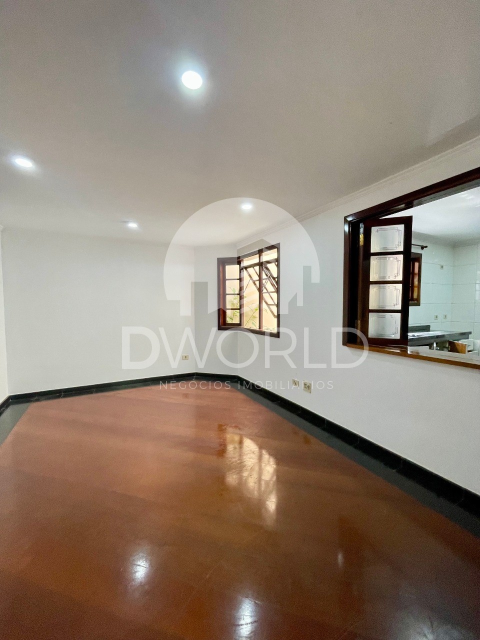 Sobrado à venda com 4 quartos, 300m² - Foto 7