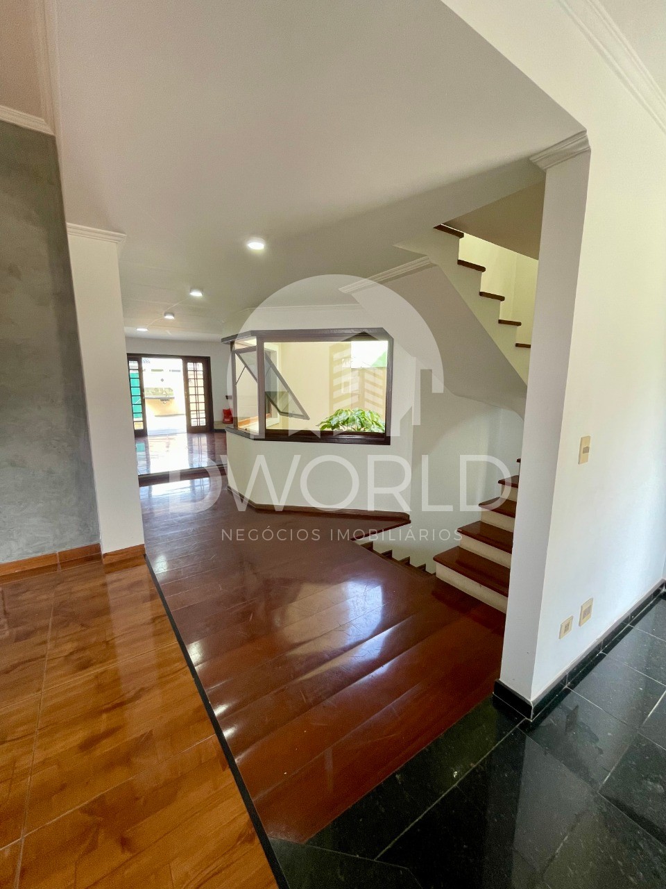 Sobrado à venda com 4 quartos, 300m² - Foto 5