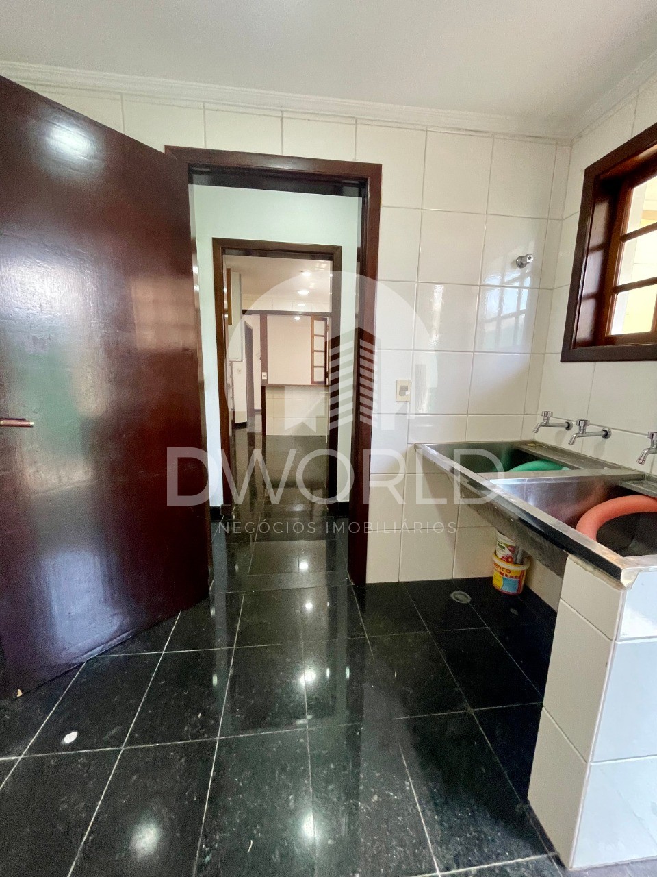 Sobrado à venda com 4 quartos, 300m² - Foto 12