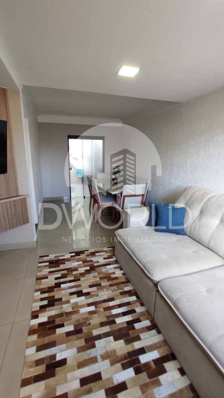 Casa à venda com 3 quartos, 120m² - Foto 2