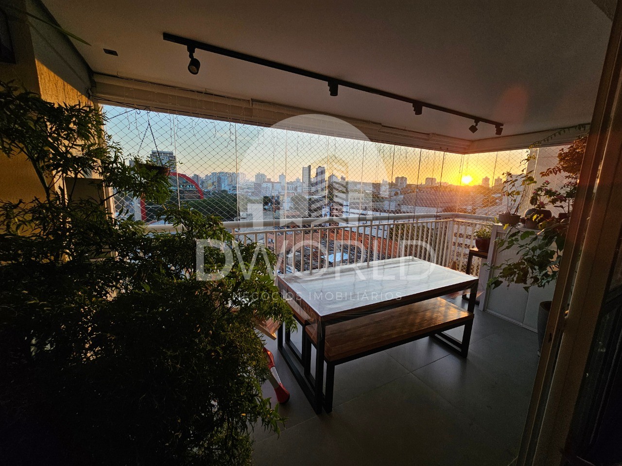 Apartamento à venda com 3 quartos, 123m² - Foto 10