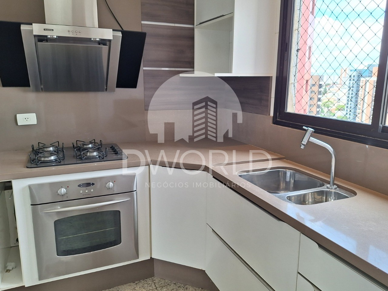 Apartamento à venda com 3 quartos, 169m² - Foto 10