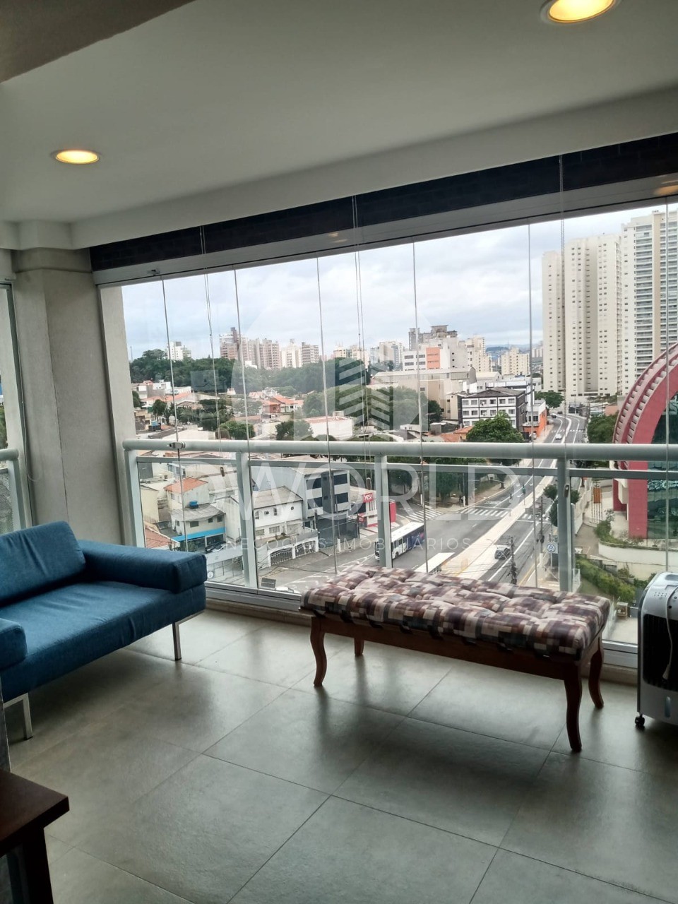 Apartamento à venda com 1 quarto, 42m² - Foto 2