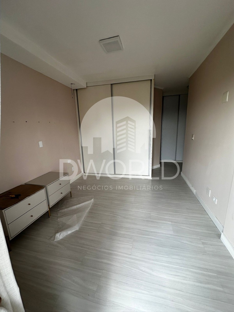 Apartamento à venda com 4 quartos, 188m² - Foto 19