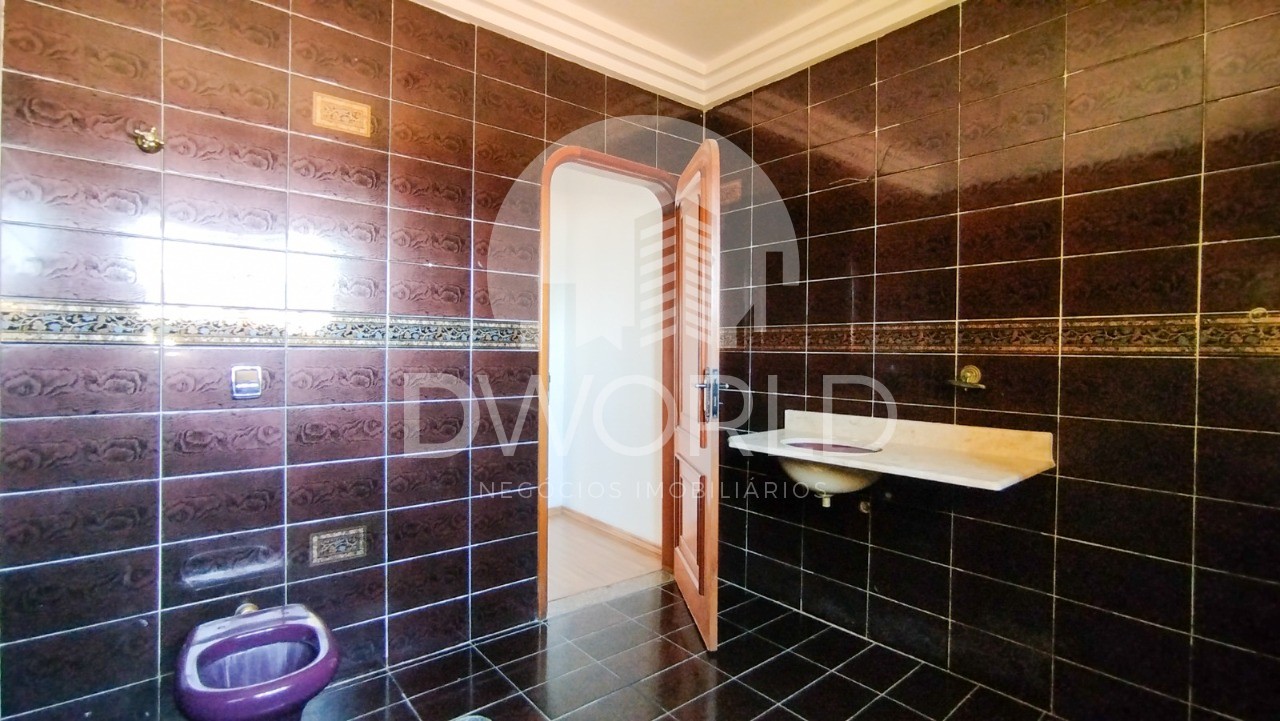 Prédio Inteiro para alugar com 6 quartos, 340m² - Foto 33