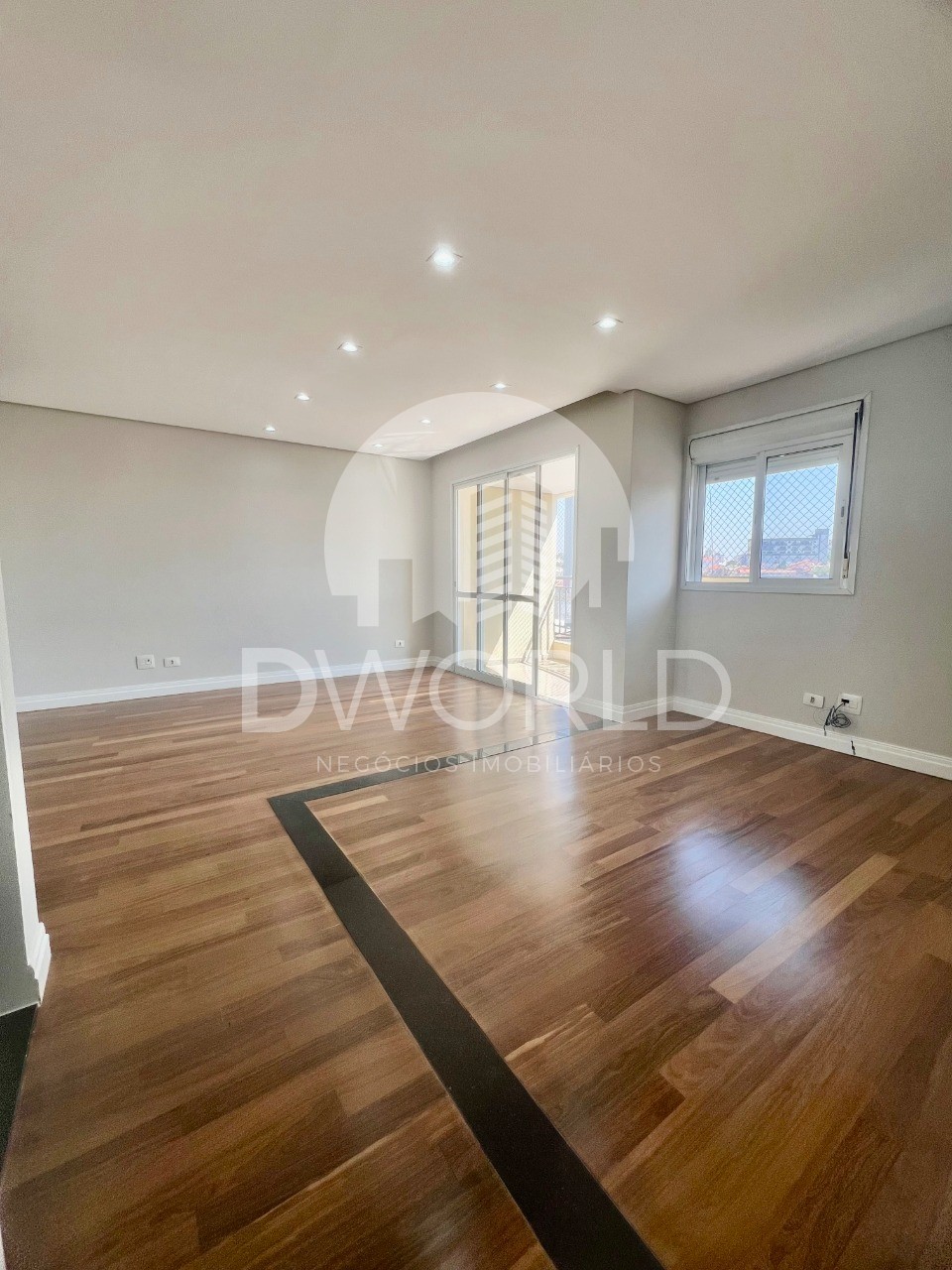 Apartamento à venda com 3 quartos, 74m² - Foto 2