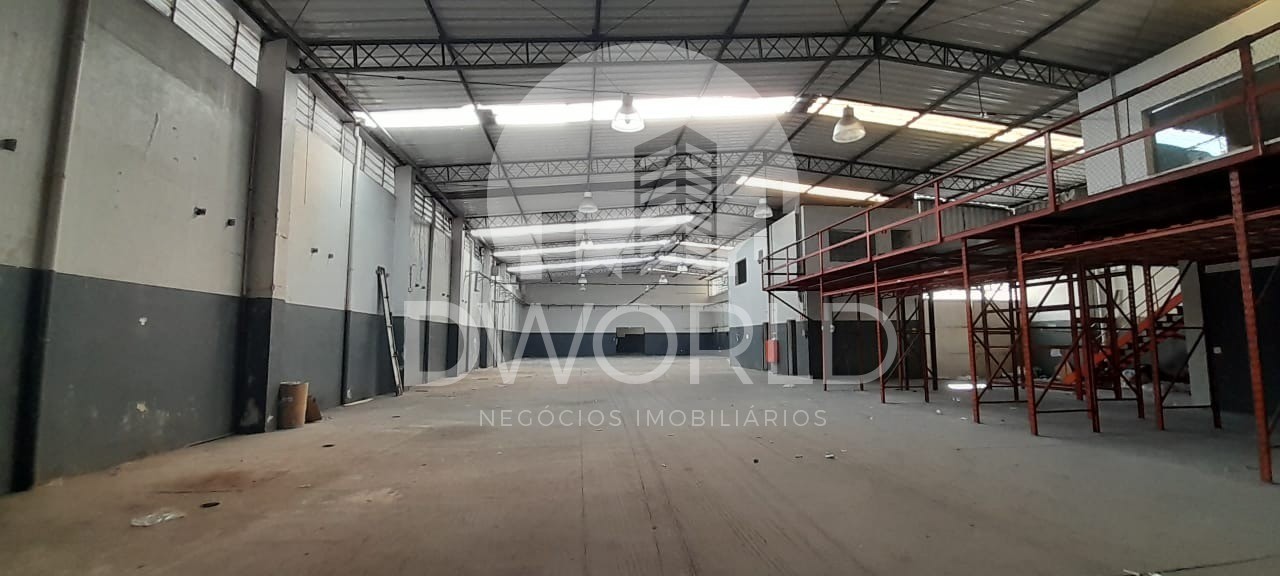 Depósito-Galpão-Armazém à venda e aluguel, 3200m² - Foto 1