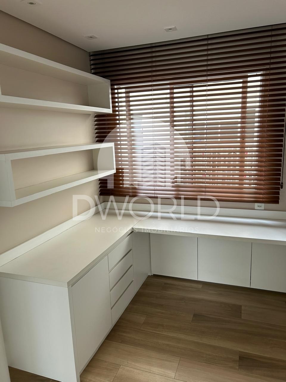 Apartamento à venda com 4 quartos, 237m² - Foto 28