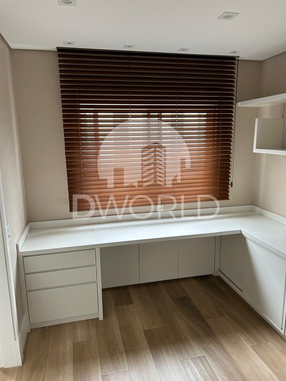 Apartamento à venda com 4 quartos, 237m² - Foto 16