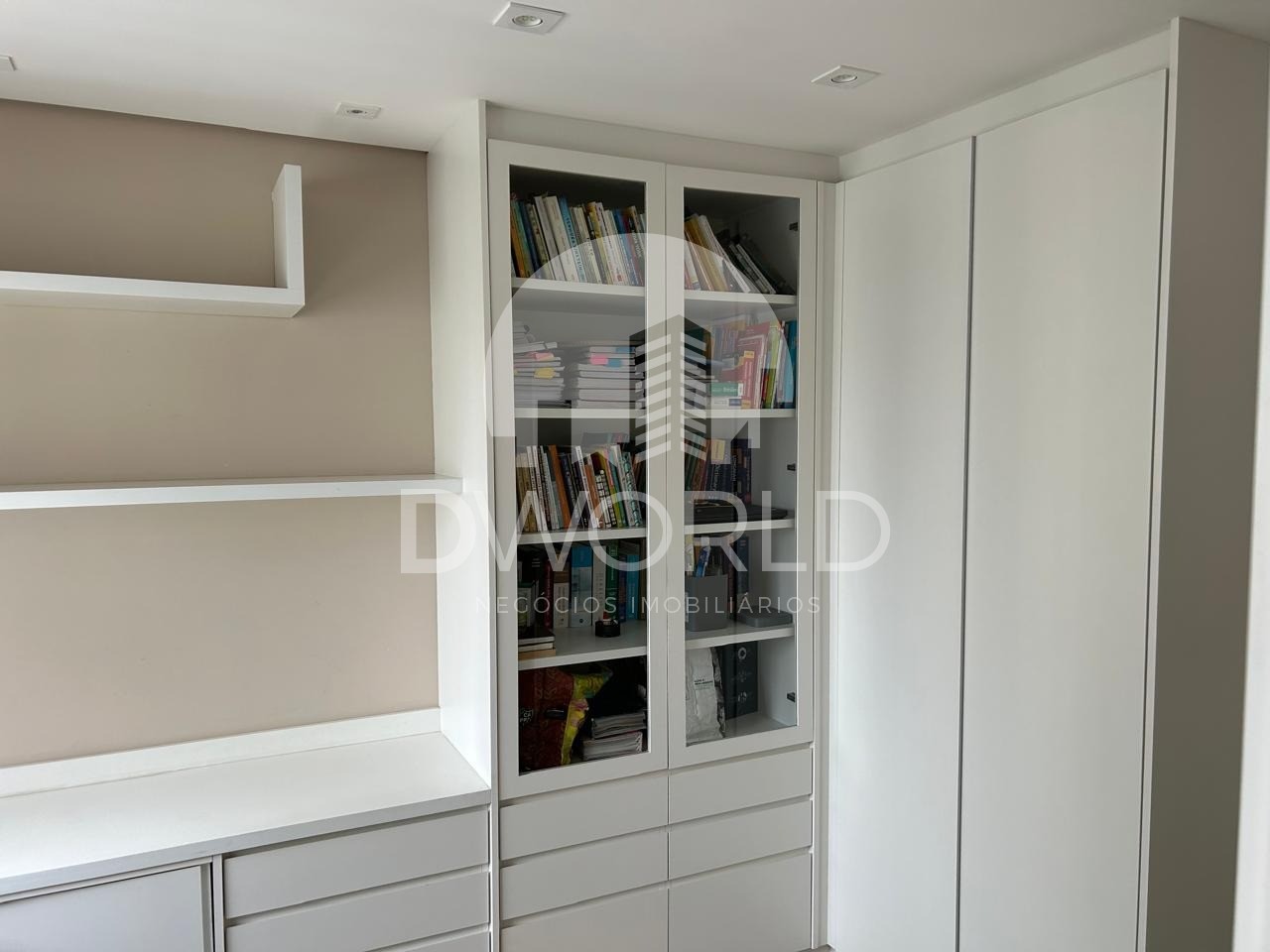 Apartamento à venda com 4 quartos, 237m² - Foto 12