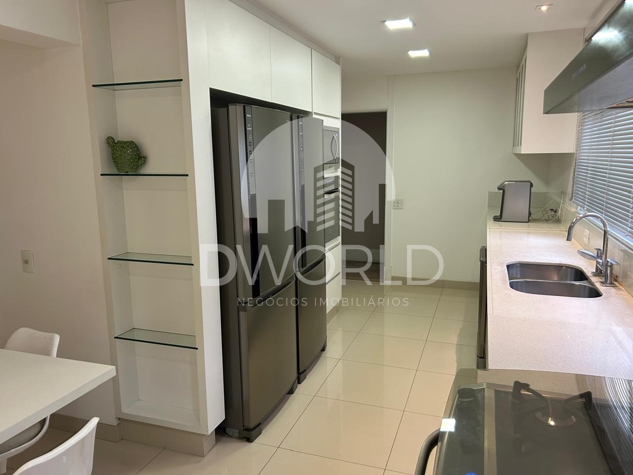 Apartamento à venda com 4 quartos, 237m² - Foto 37