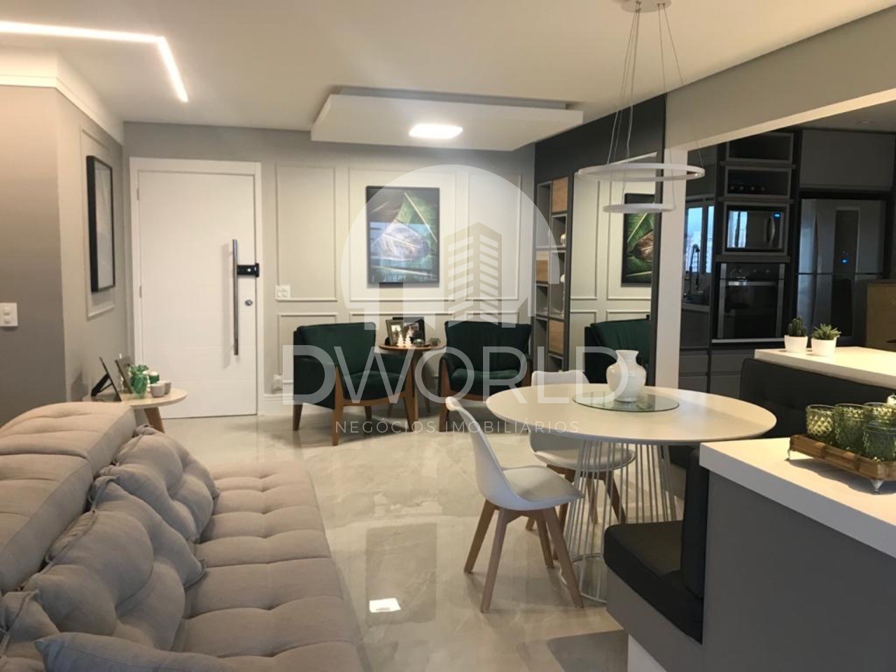 Apartamento à venda com 3 quartos, 147m² - Foto 1