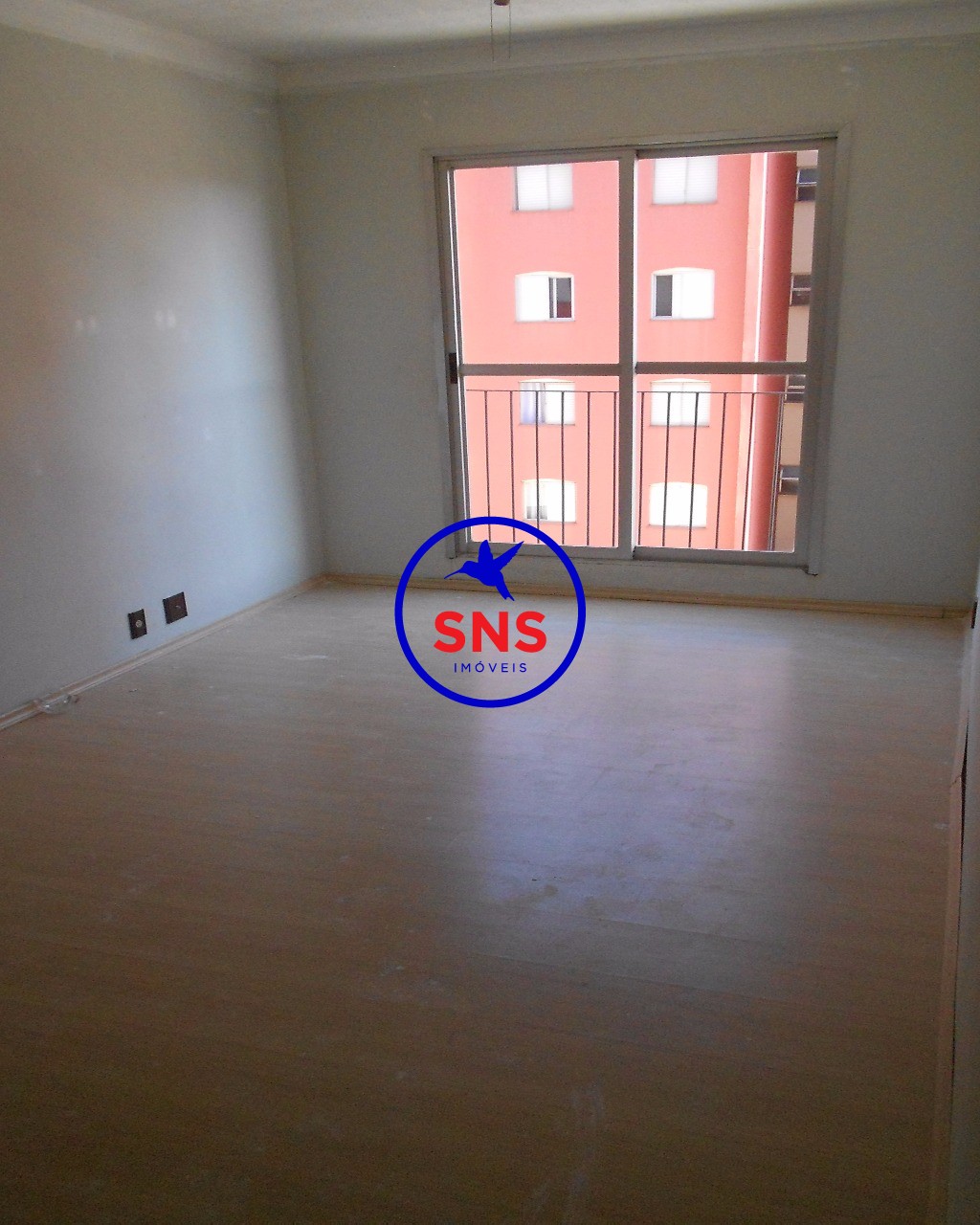 Apartamento à venda com 2 quartos, 64m² - Foto 1