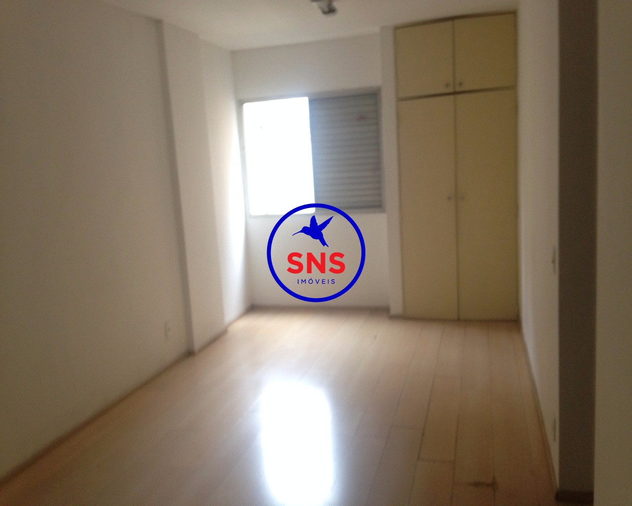 Apartamento à venda com 1 quarto, 35m² - Foto 1