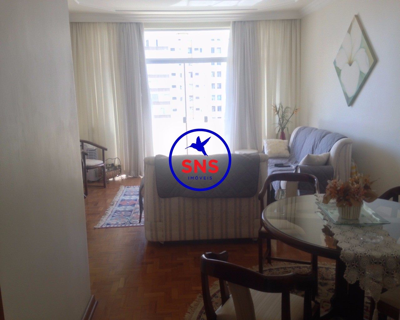 Apartamento à venda com 3 quartos, 107m² - Foto 2