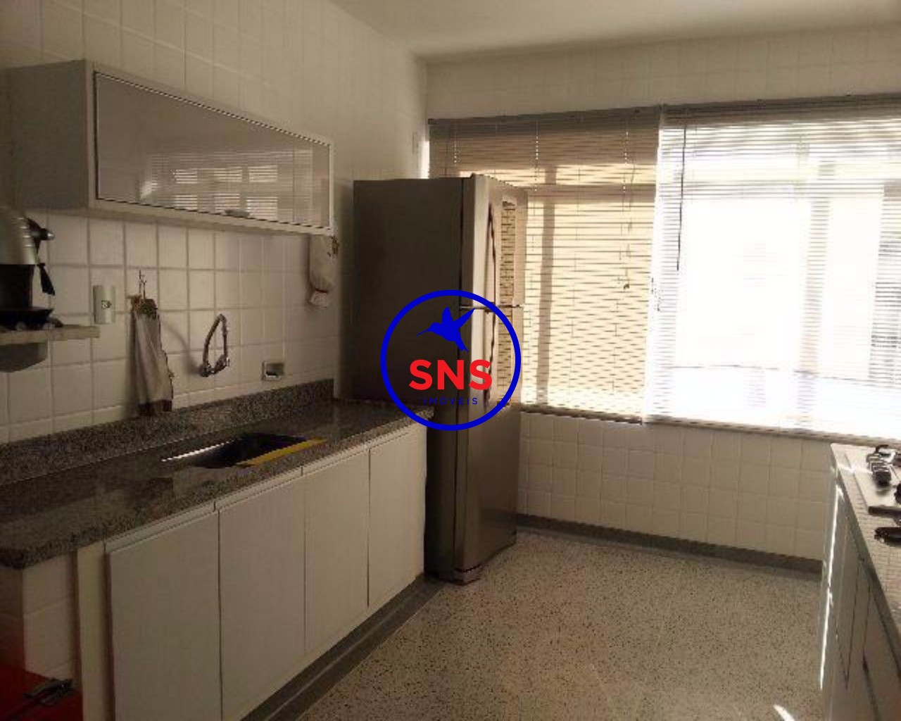 Apartamento à venda com 3 quartos, 200m² - Foto 12