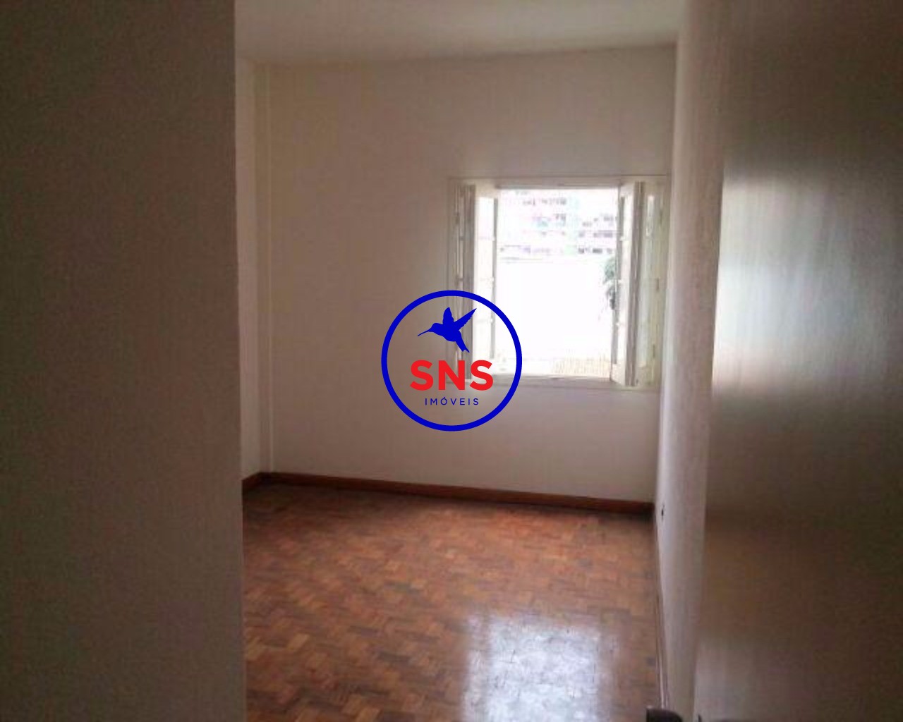 Apartamento à venda com 3 quartos, 200m² - Foto 9