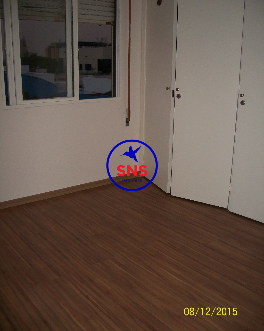 Apartamento à venda com 2 quartos, 75m² - Foto 1