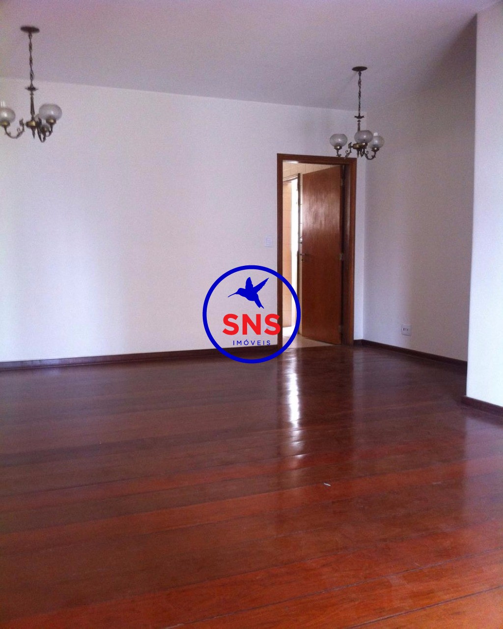 Apartamento à venda com 3 quartos, 141m² - Foto 2