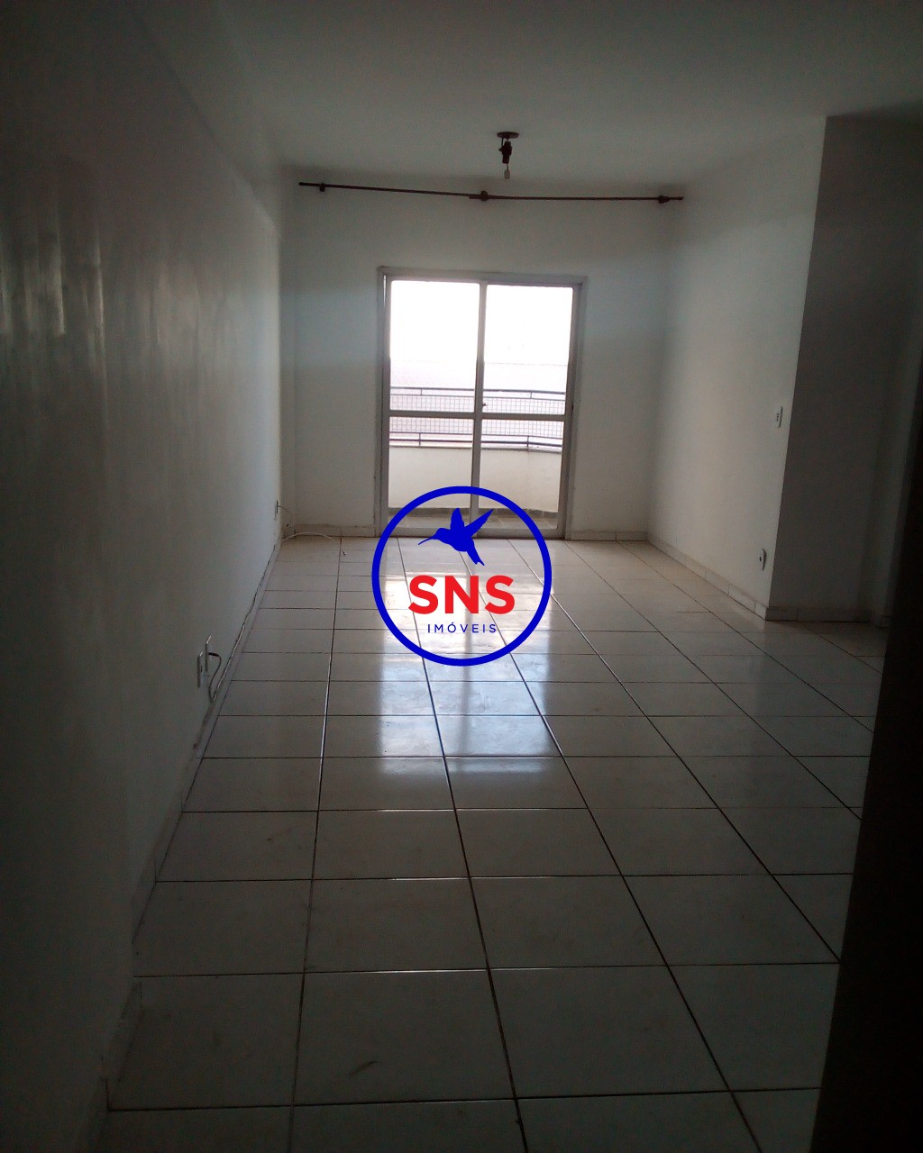 Apartamento à venda com 2 quartos, 74m² - Foto 2