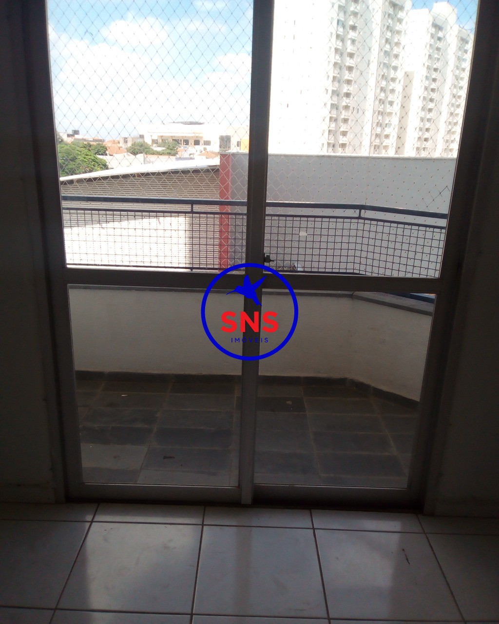 Apartamento à venda com 2 quartos, 74m² - Foto 3