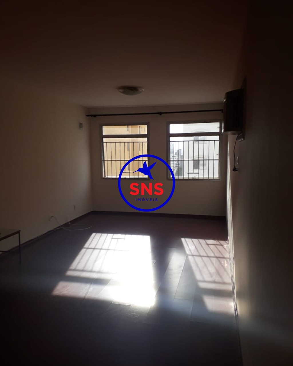 Apartamento à venda com 3 quartos, 140m² - Foto 1