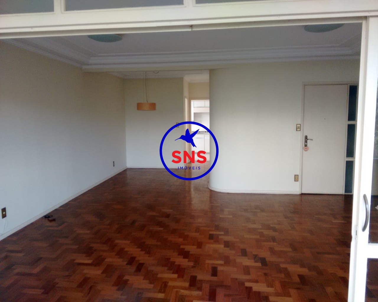 Apartamento à venda com 4 quartos, 190m² - Foto 2