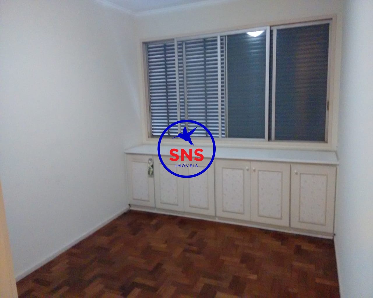 Apartamento à venda com 4 quartos, 190m² - Foto 8