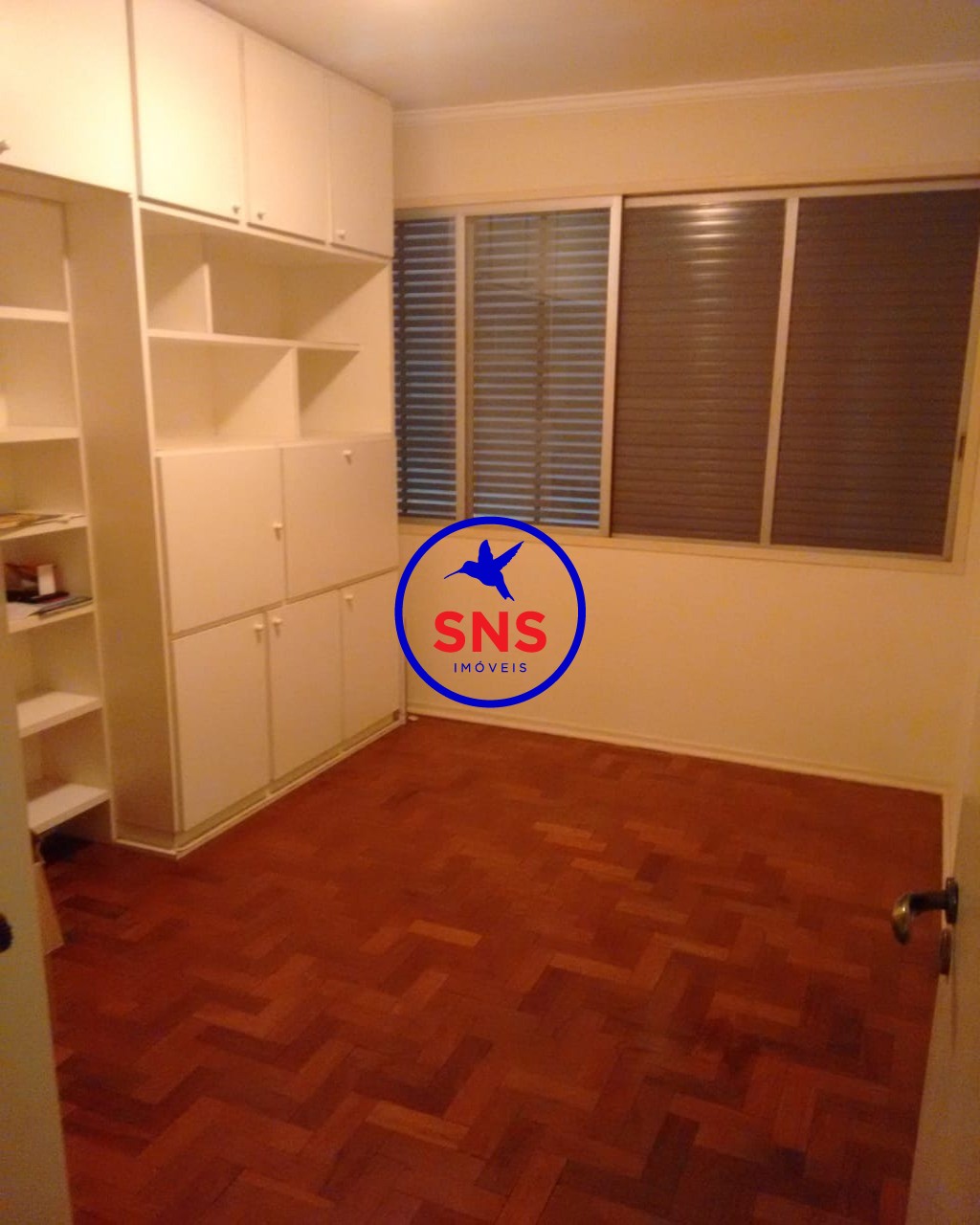 Apartamento à venda com 4 quartos, 190m² - Foto 10