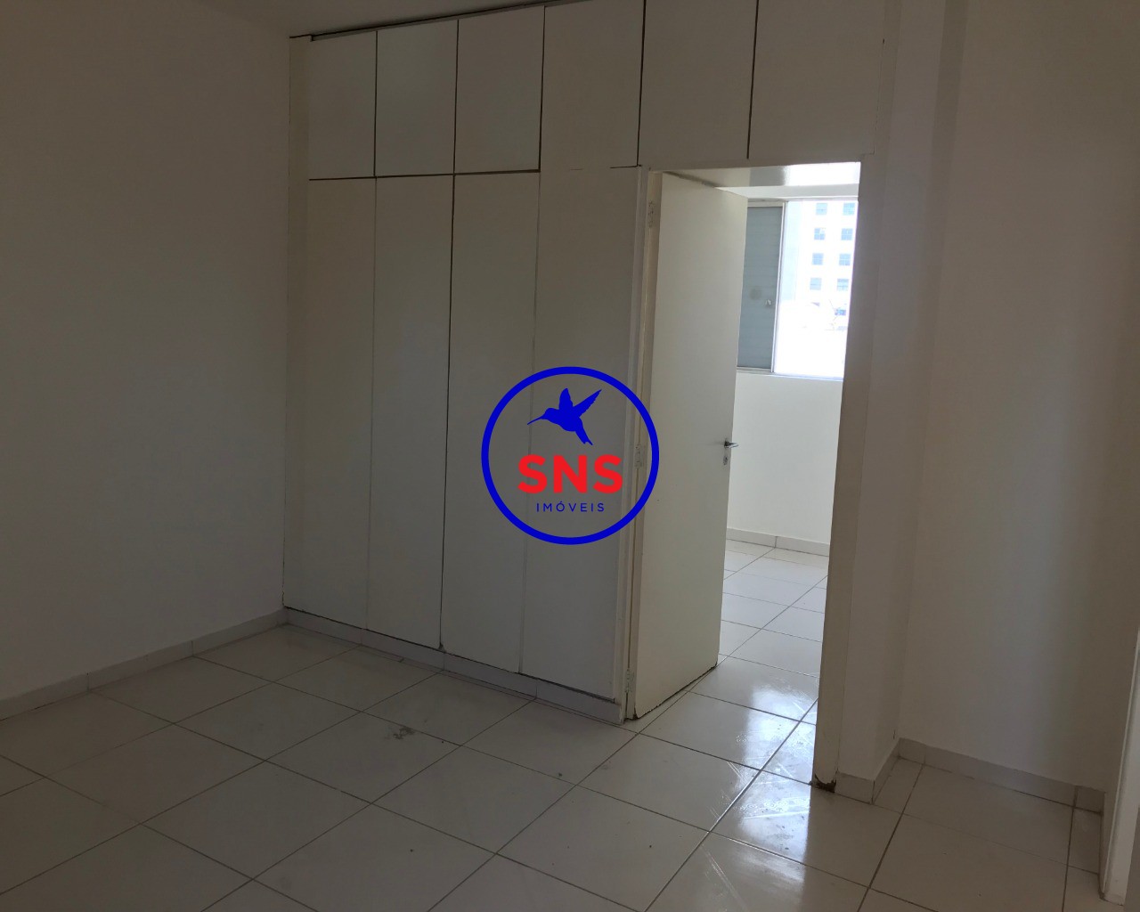 Apartamento à venda com 1 quarto, 45m² - Foto 1