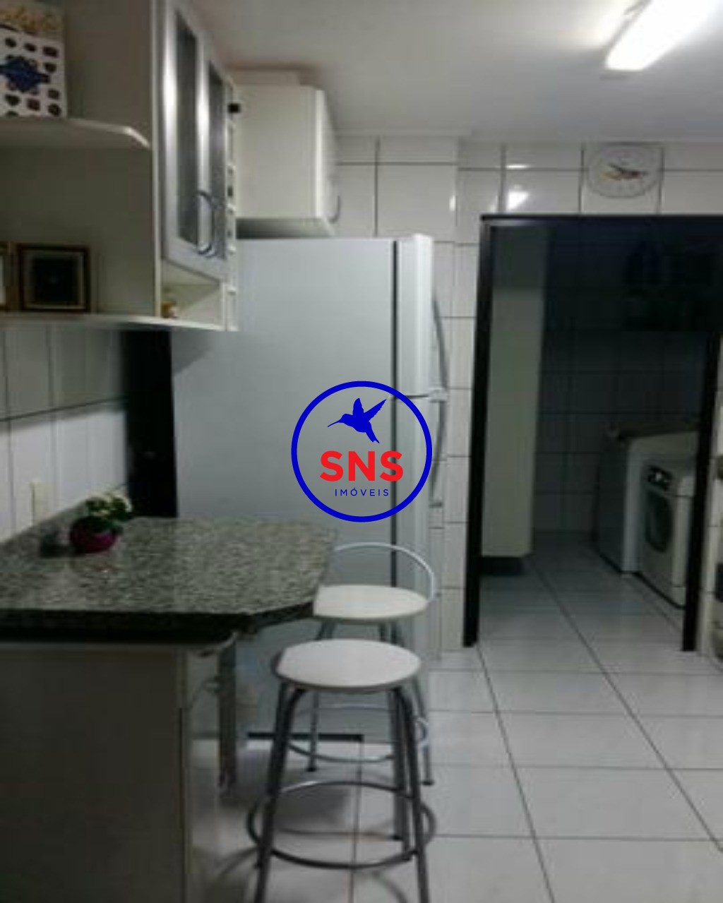 Apartamento à venda com 2 quartos, 77m² - Foto 3