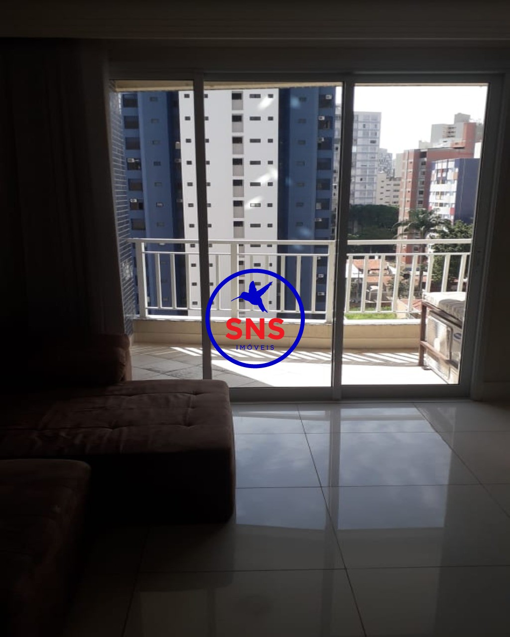 Apartamento à venda com 3 quartos, 100m² - Foto 2