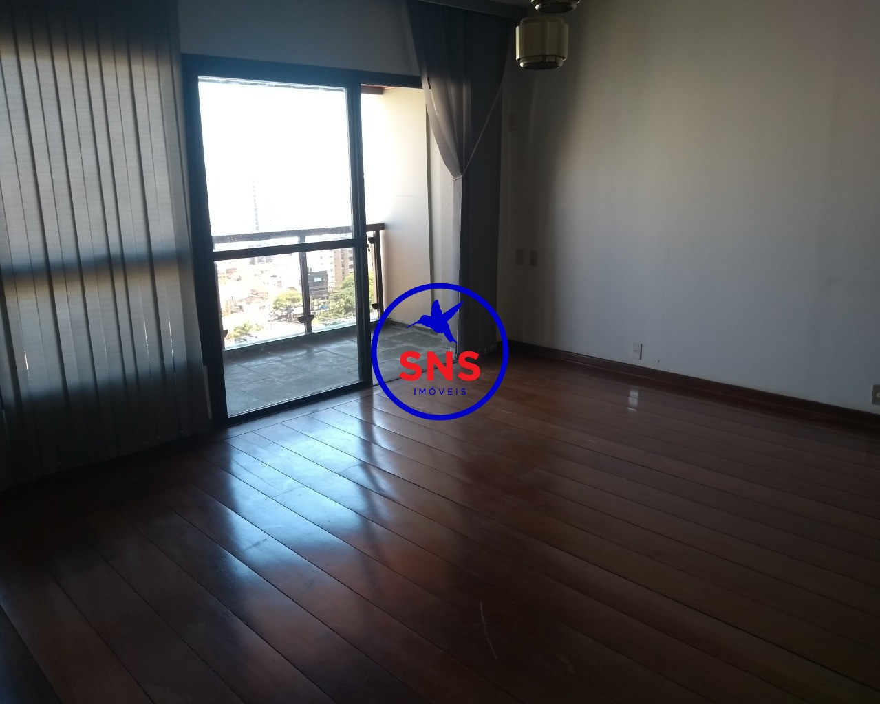 Apartamento à venda com 4 quartos, 160m² - Foto 1