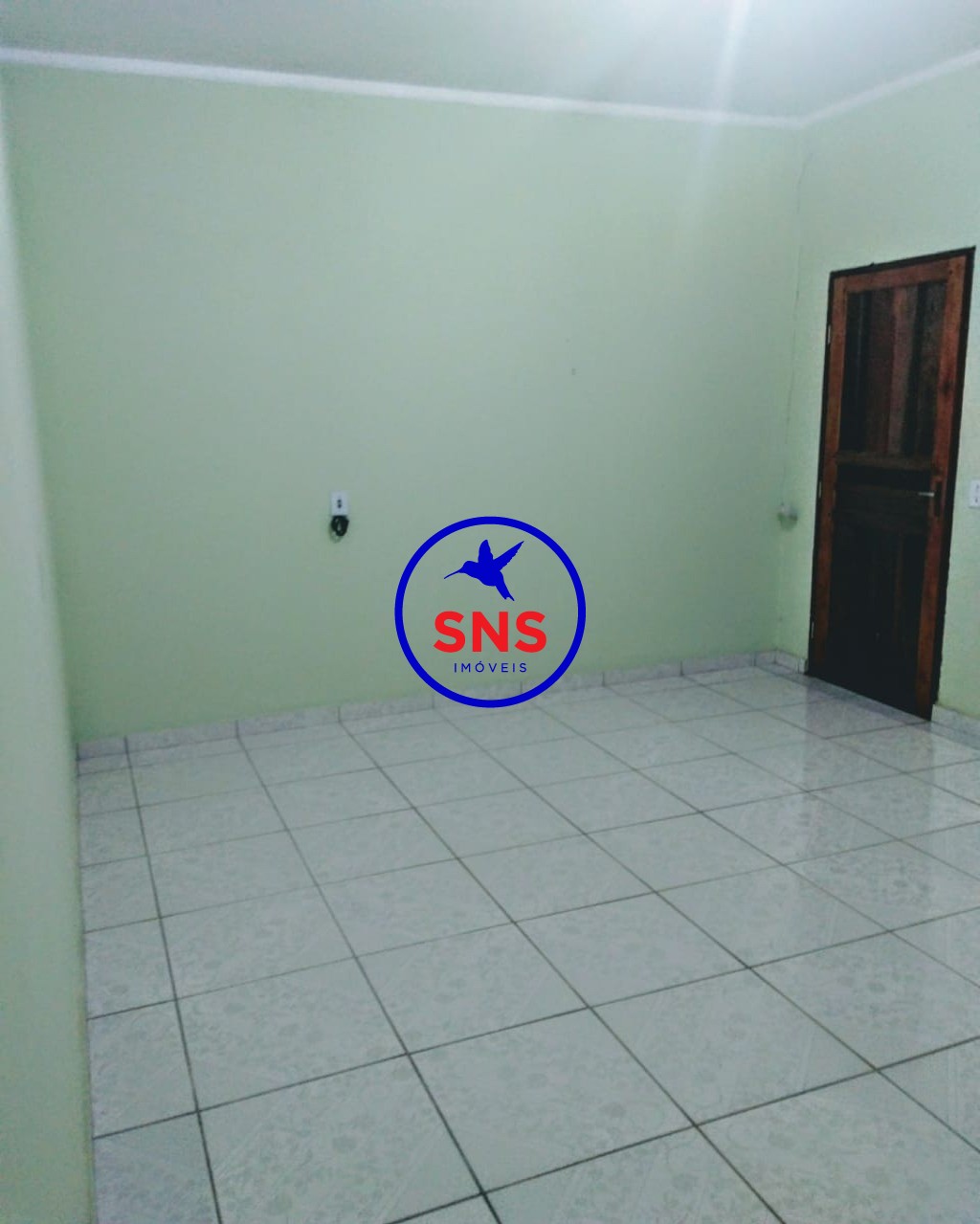 Casa à venda com 2 quartos, 80m² - Foto 2