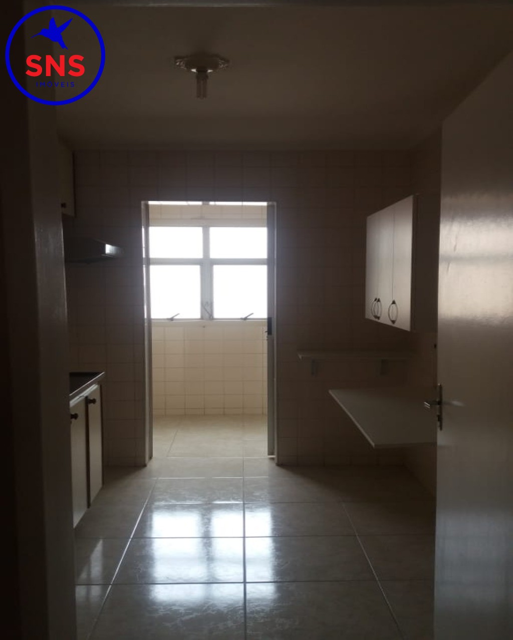 Apartamento à venda com 3 quartos, 64m² - Foto 2