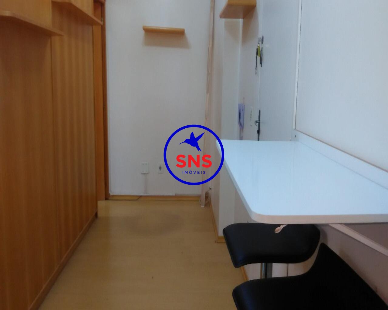 Apartamento à venda com 1 quarto, 37m² - Foto 2