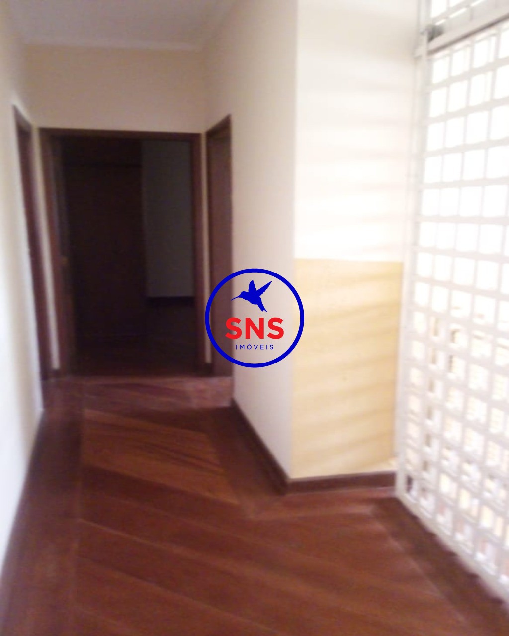 Casa à venda com 4 quartos, 250m² - Foto 14