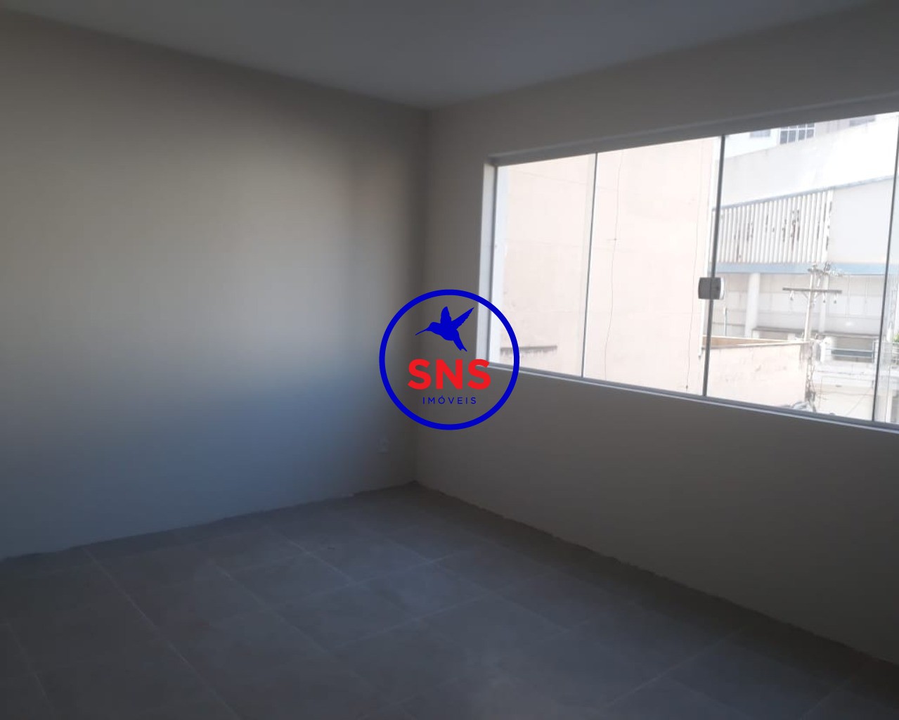 Apartamento à venda com 2 quartos, 100m² - Foto 2