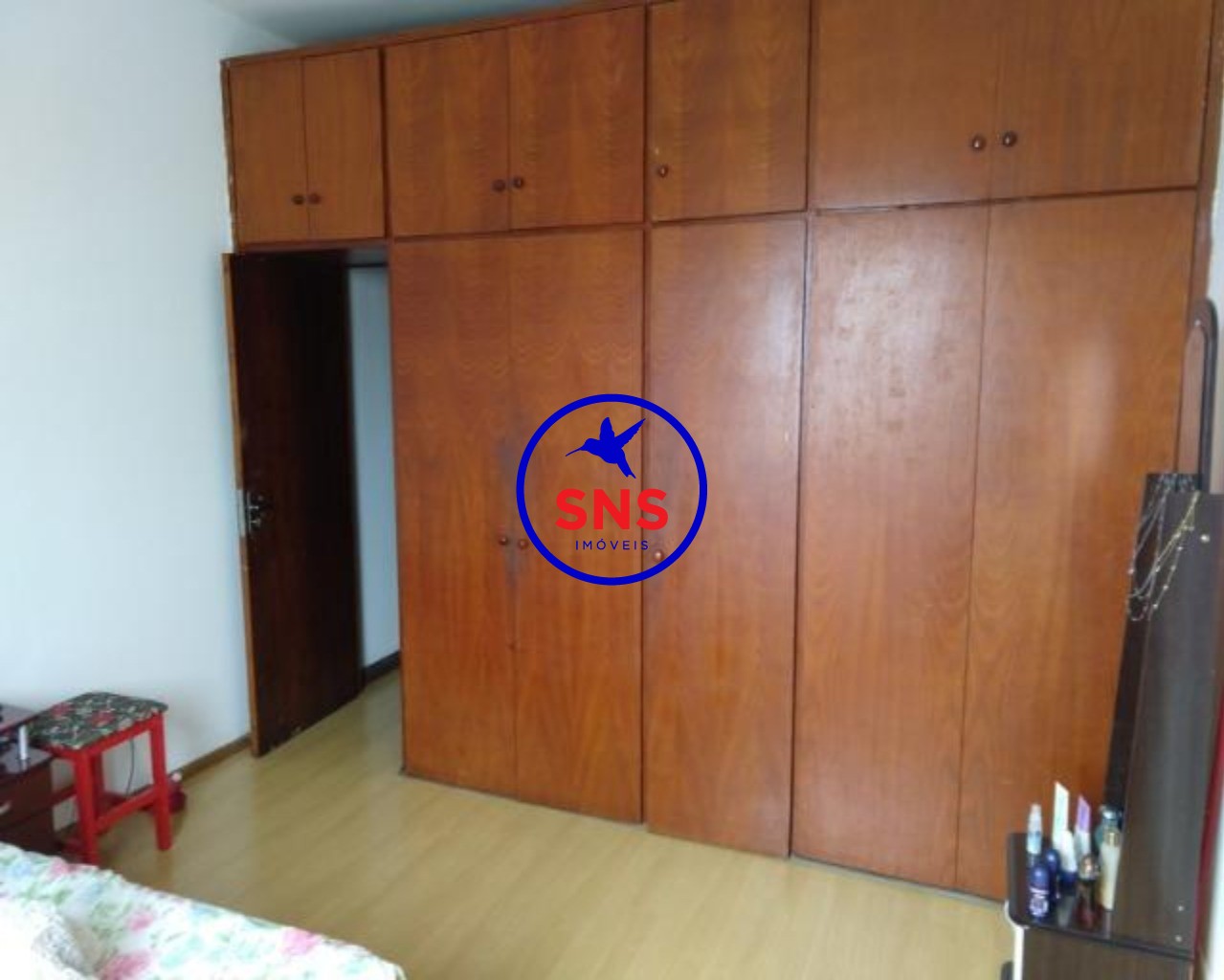 Apartamento à venda com 1 quarto, 43m² - Foto 2